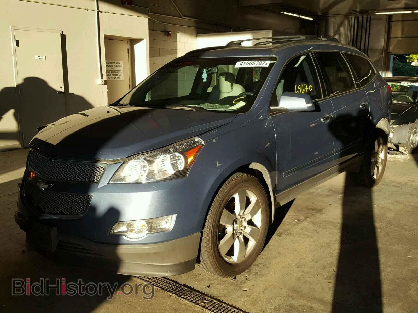 2012 CHEVROLET TRAVERSE - VIN: 1GNKVLED4CJ315722 - Фото 2