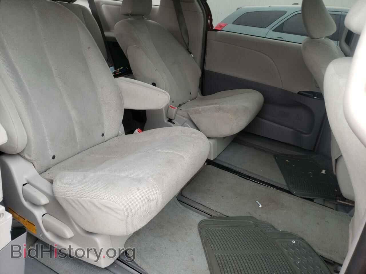 2012 TOYOTA SIENNA - VIN: 5TDKA3DC2CS016021 - Фото 6