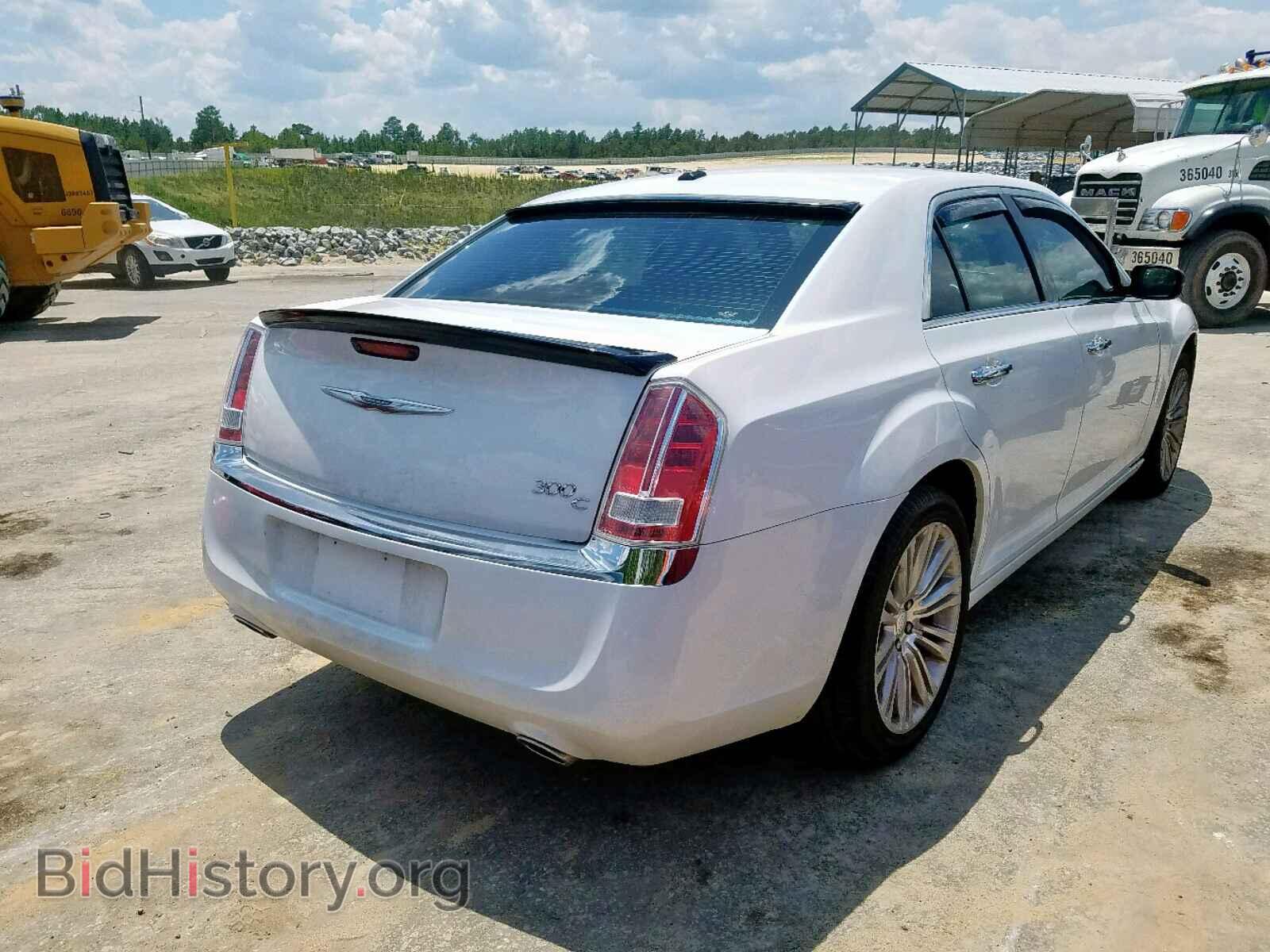 2011 CHRYSLER 300 - VIN: 2C3CA6CT2BH581314 - Фото 4