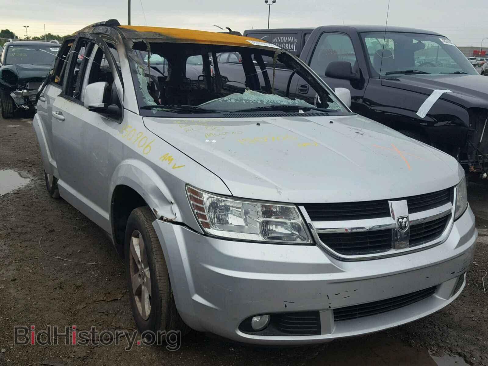 Фотография 3D4PG5FV4AT150906 - DODGE JOURNEY 2010