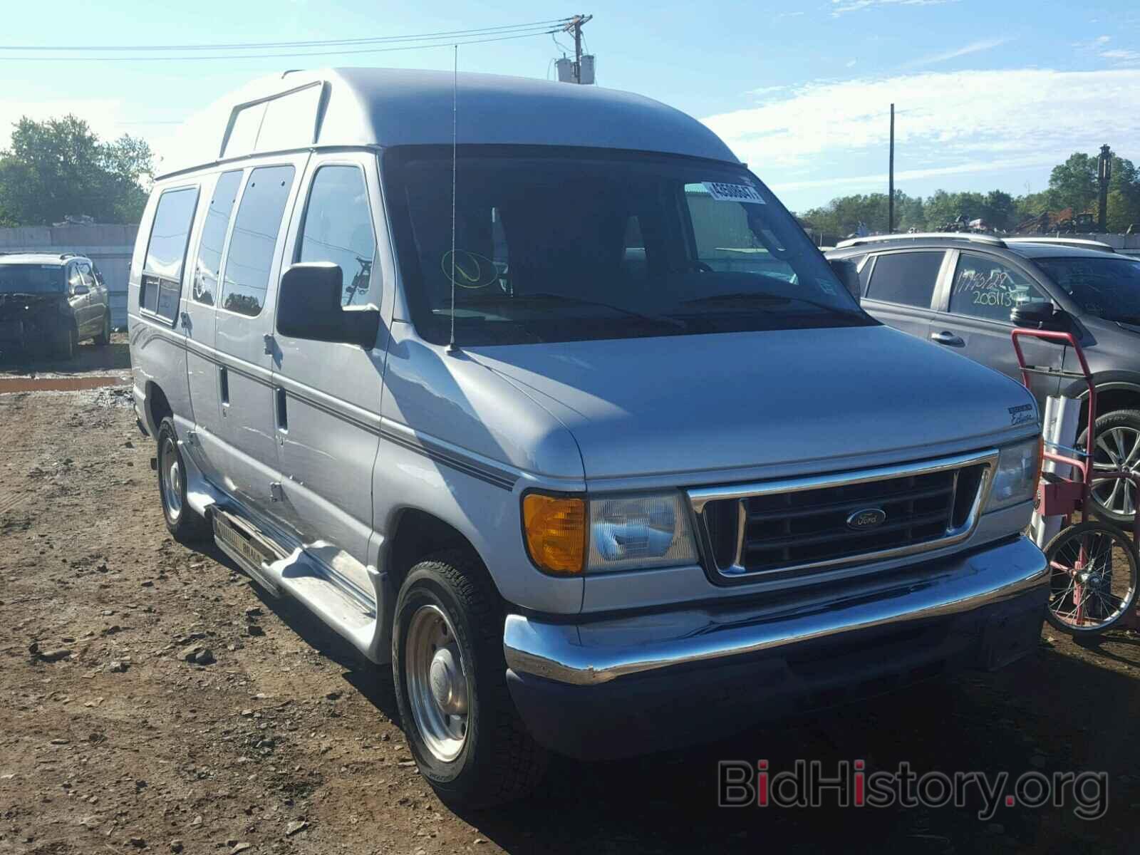 Photo 1FDNE24L64HB45134 - FORD ECONOLINE 2004