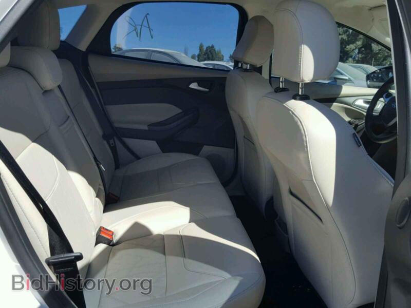 2015 Ford FOCUS (VIN 1FADP3R41FL386297) — фото 6 из 10