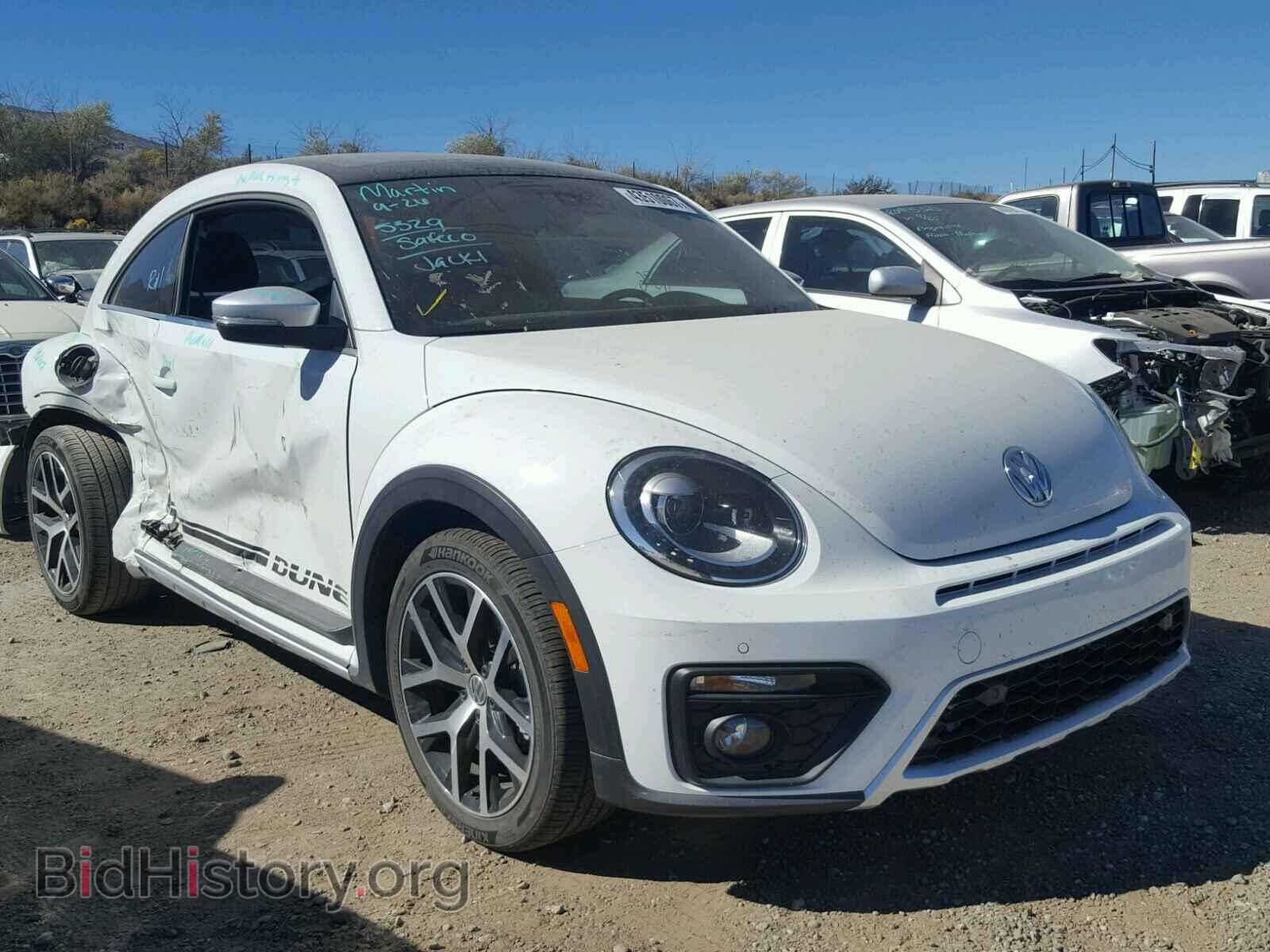 Photo 3VWS17AT8HM617983 - VOLKSWAGEN BEETLE 2017