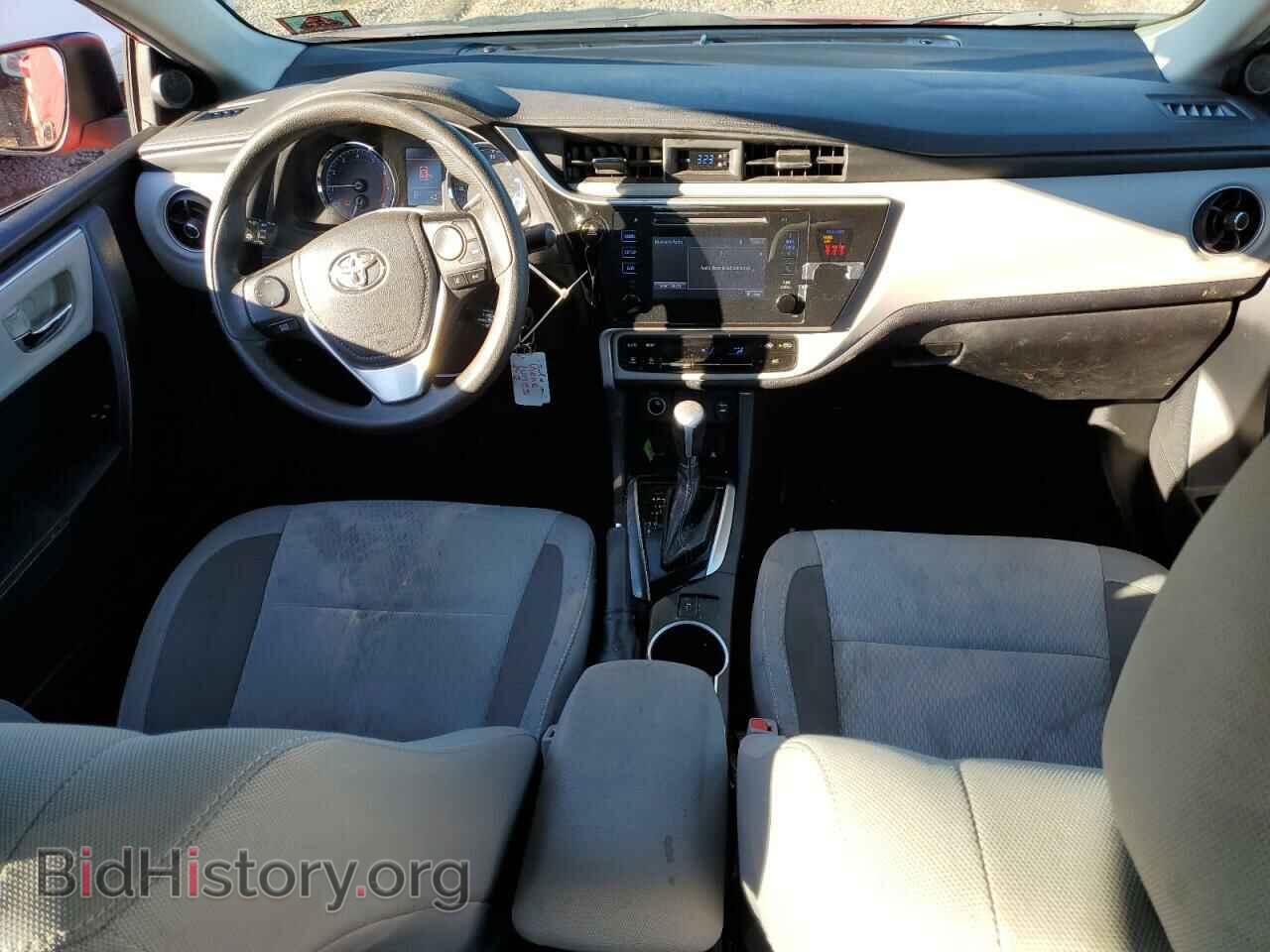 2018 TOYOTA COROLLA - VIN: 2T1BURHEXJC090055 - Фото 8
