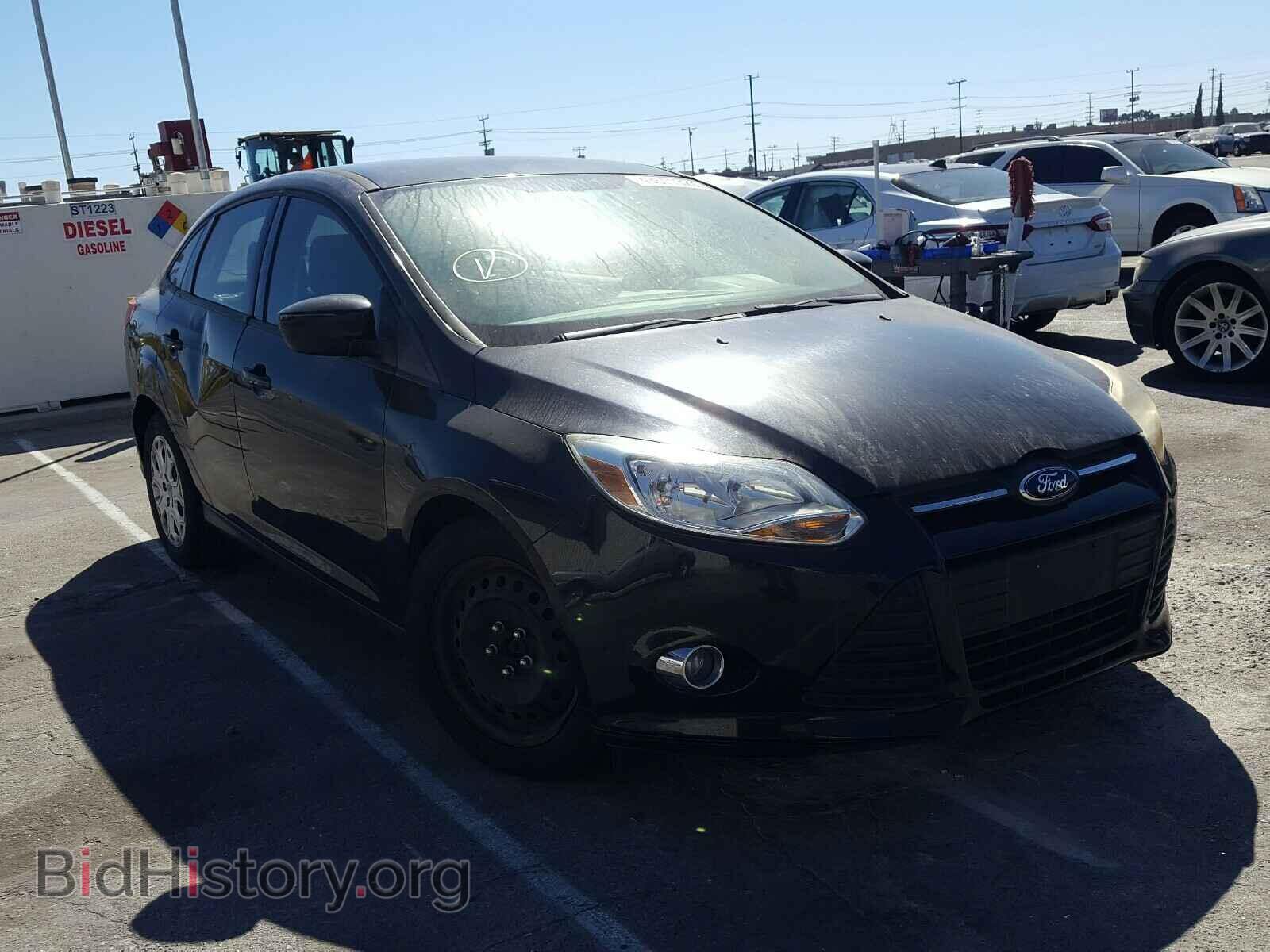 Photo 1FAHP3F21CL161393 - FORD FOCUS 2012