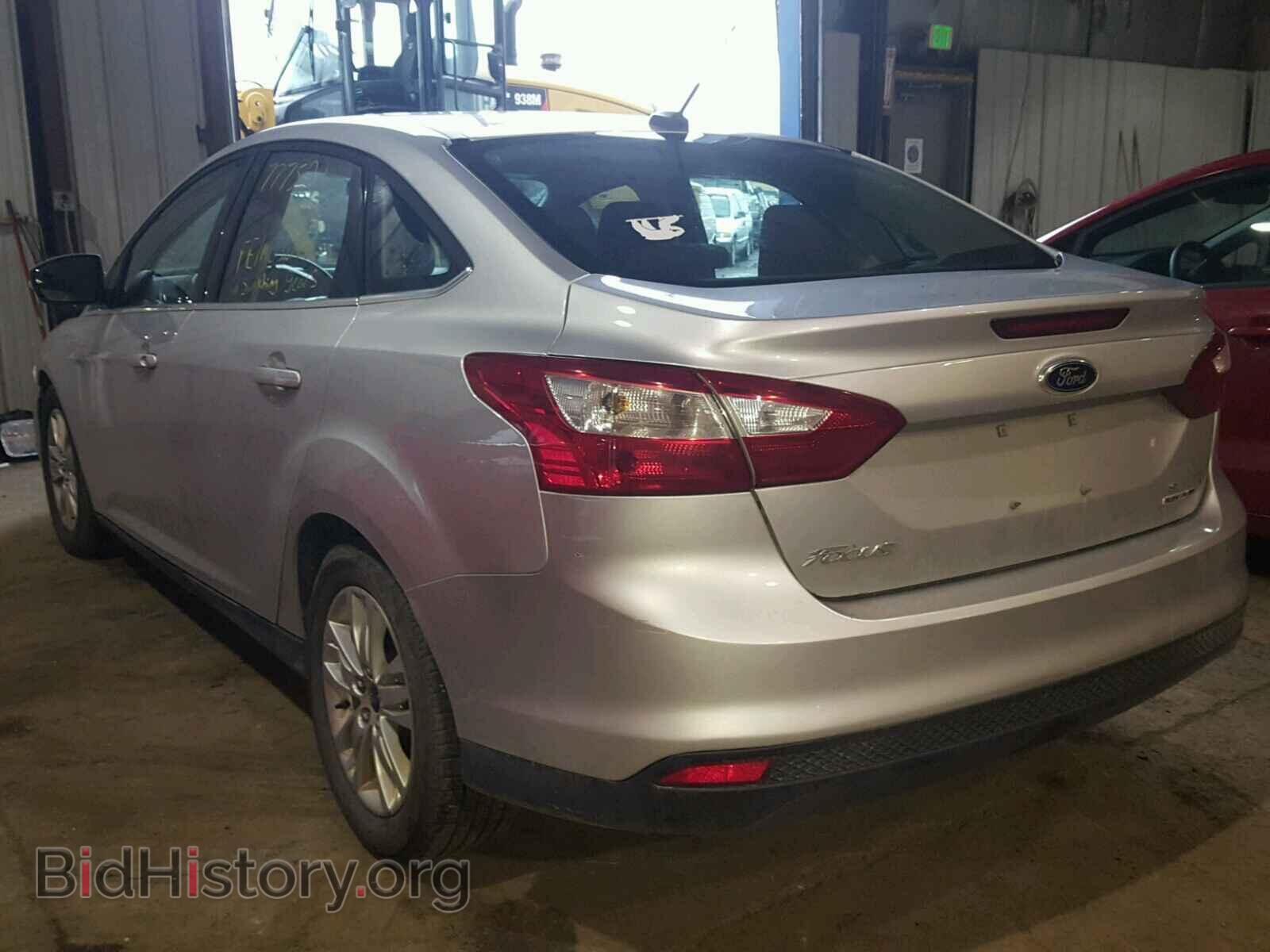 2012 Ford FOCUS (VIN 1FAHP3H24CL376120) — фото 3 из 10