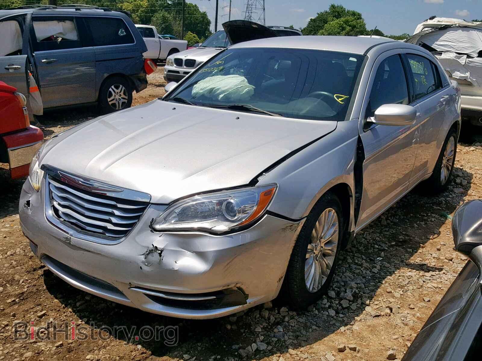 2012 CHRYSLER 200 - VIN: 1C3CCBAB8CN149364 - Фото 2