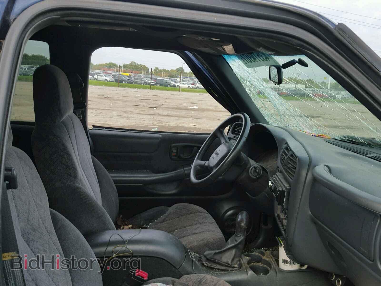 1999 GMC ENVOY - VIN: 1GKDT13W1X2558702 - Фото 5