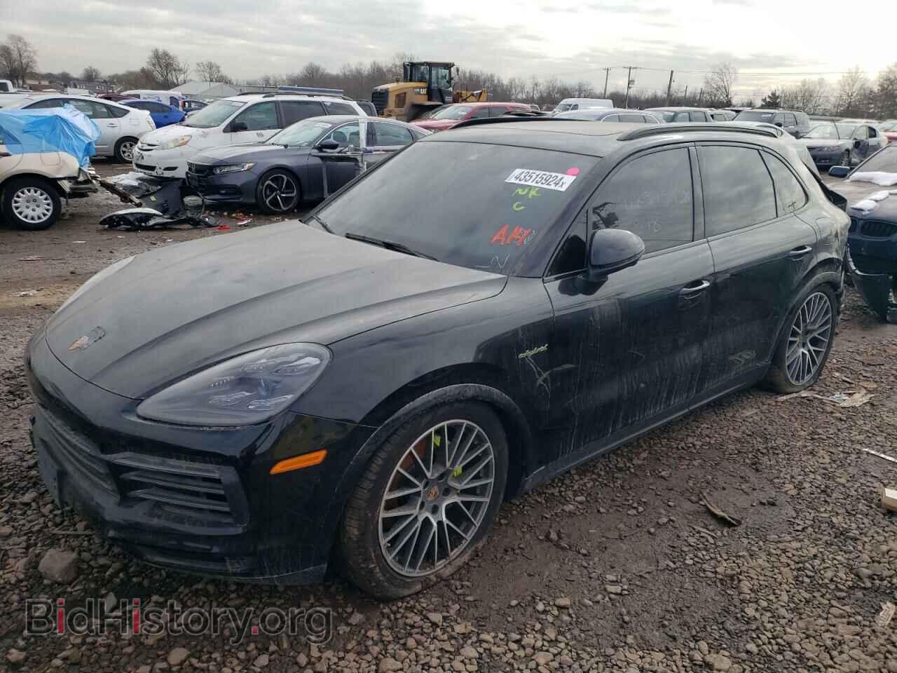 Фотография WP1AE2AYXPDA12485 - PORSCHE CAYENNE 2023