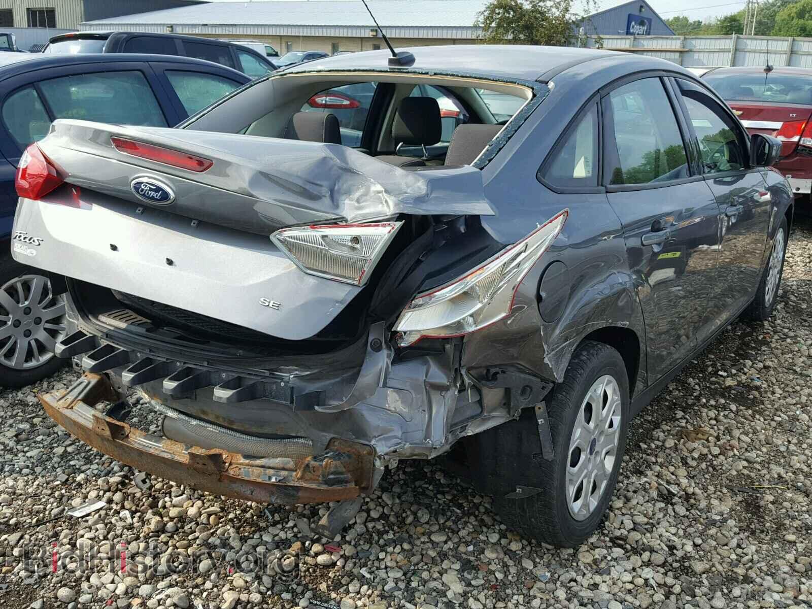 2012 Ford FOCUS (VIN 1FAHP3F24CL360969) — photo 4 of 10