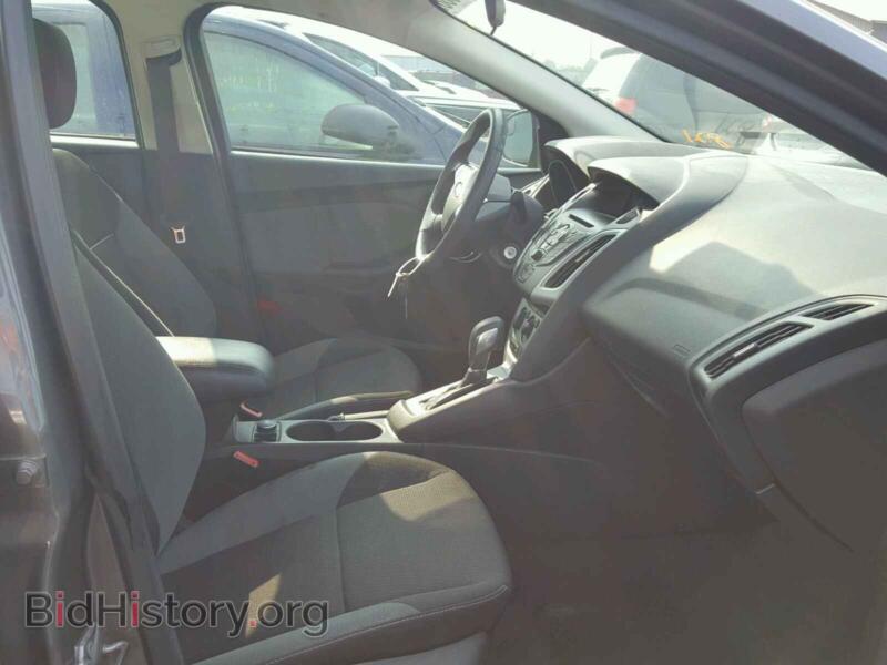 2012 Ford FOCUS (VIN 1FAHP3F24CL360969) — photo 5 of 10