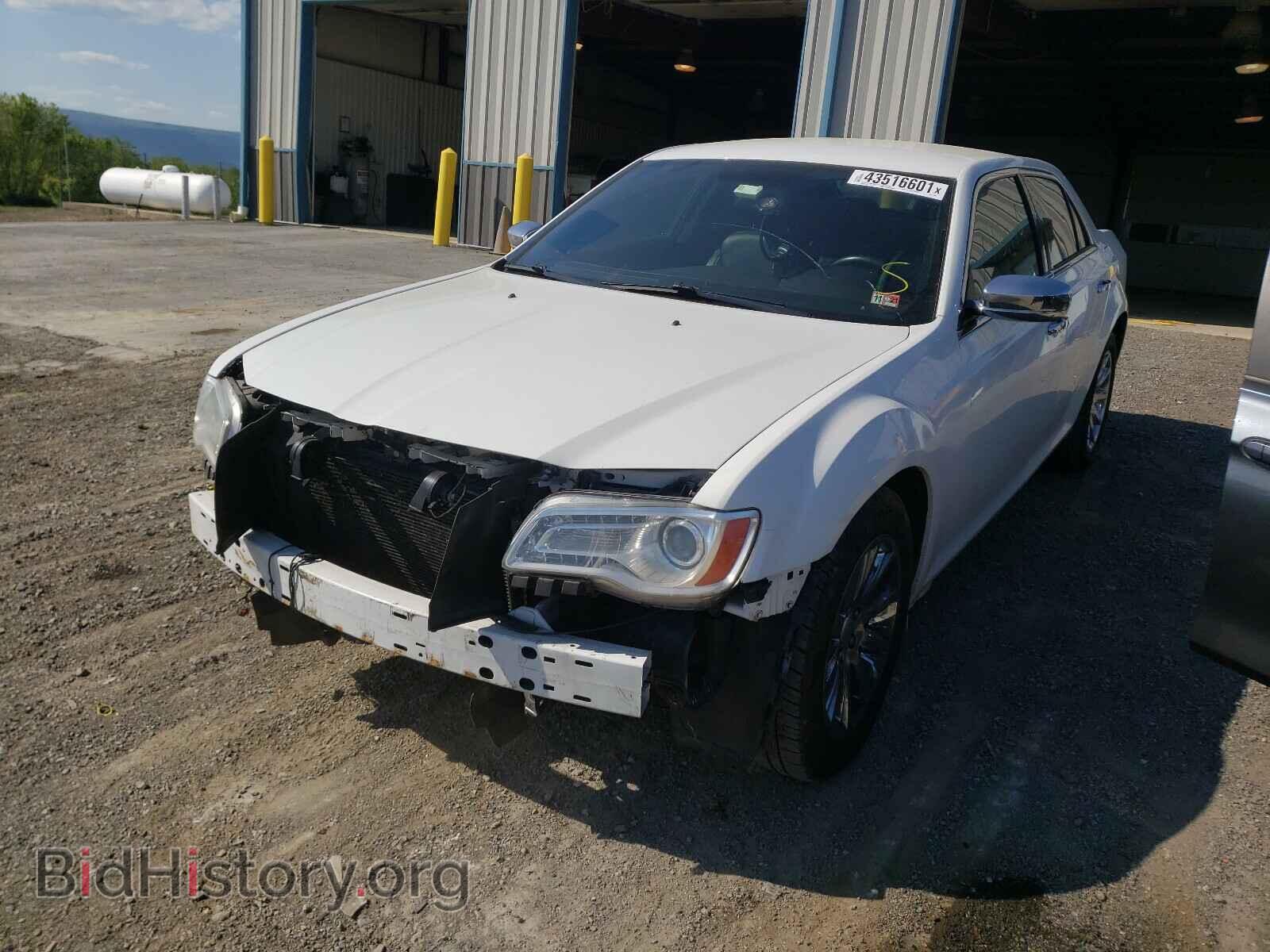 2012 CHRYSLER 300 - VIN: 2C3CCACG7CH310802 - Фото 2