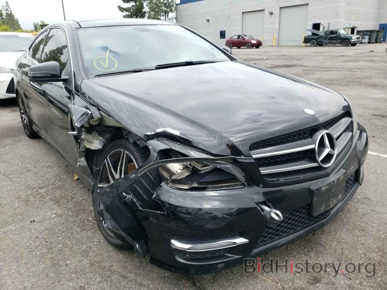 Photo WDDGJ4HBXFG402722 - MERCEDES-BENZ C-CLASS 2015