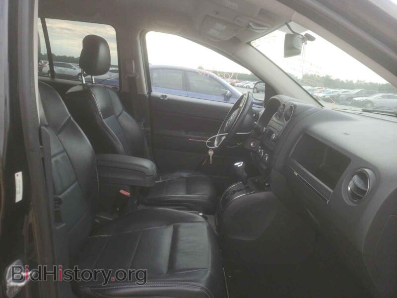 2011 Jeep COMPASS (VIN 1J4NT5FB6BD146900) — photo 5 of 10