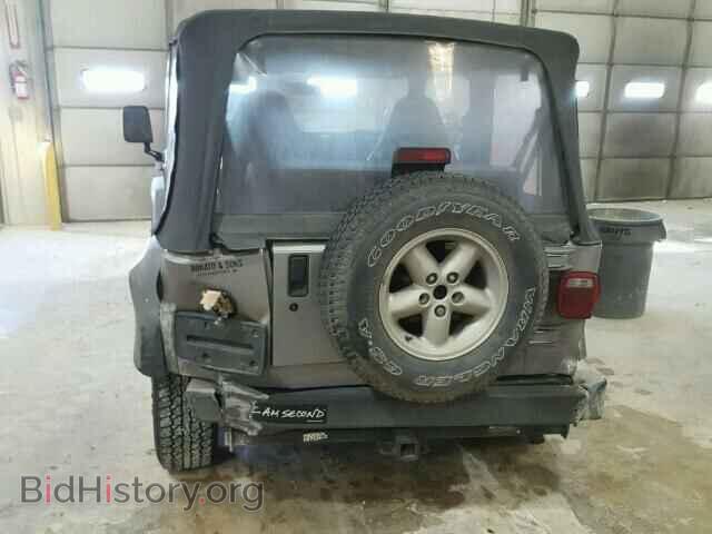 2000 JEEP WRANGLER - VIN: 1J4FA29P0YP753396 - Photo 9