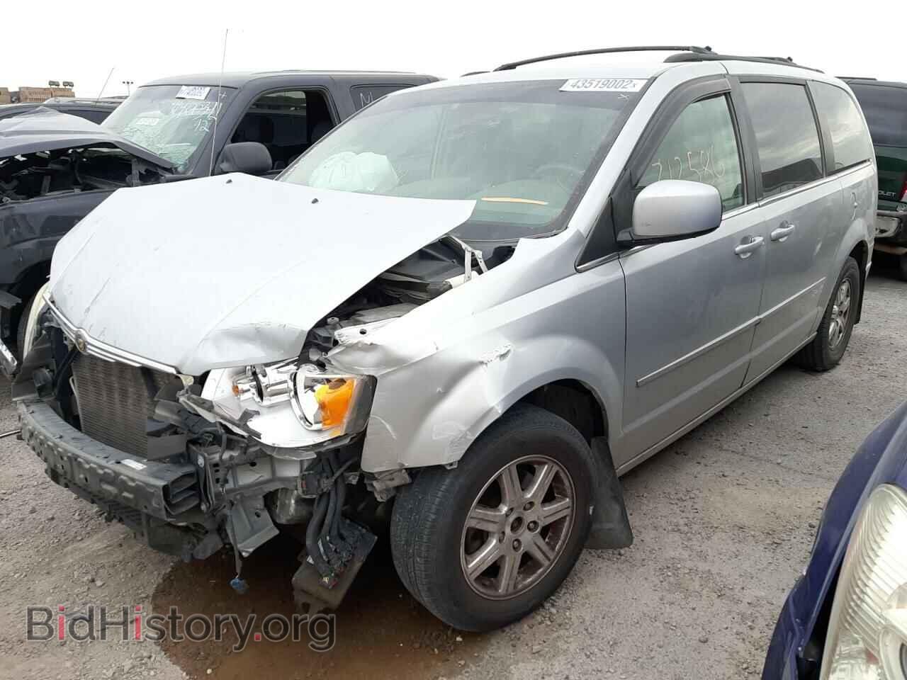 2008 CHRYSLER MINIVAN - VIN: 2A8HR54P48R139782 - Photo 2