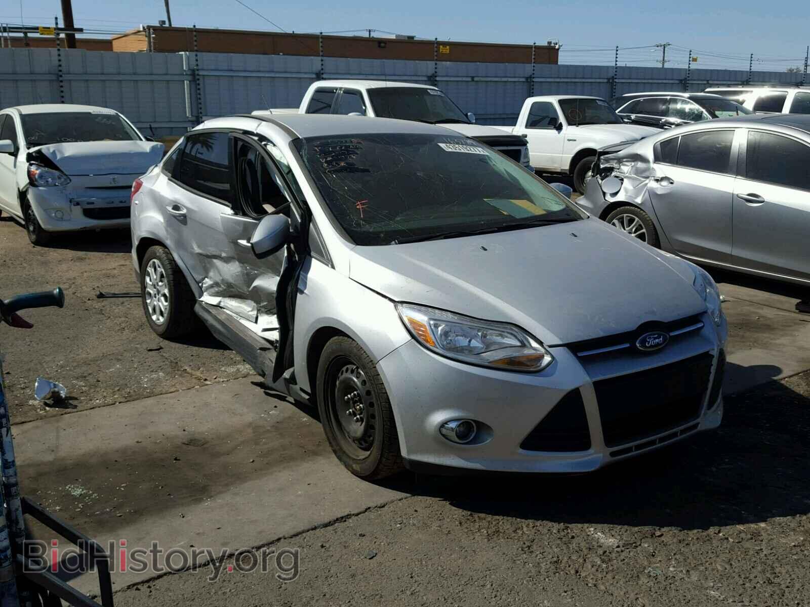 Photo 1FAHP3F29CL291373 - FORD FOCUS 2012