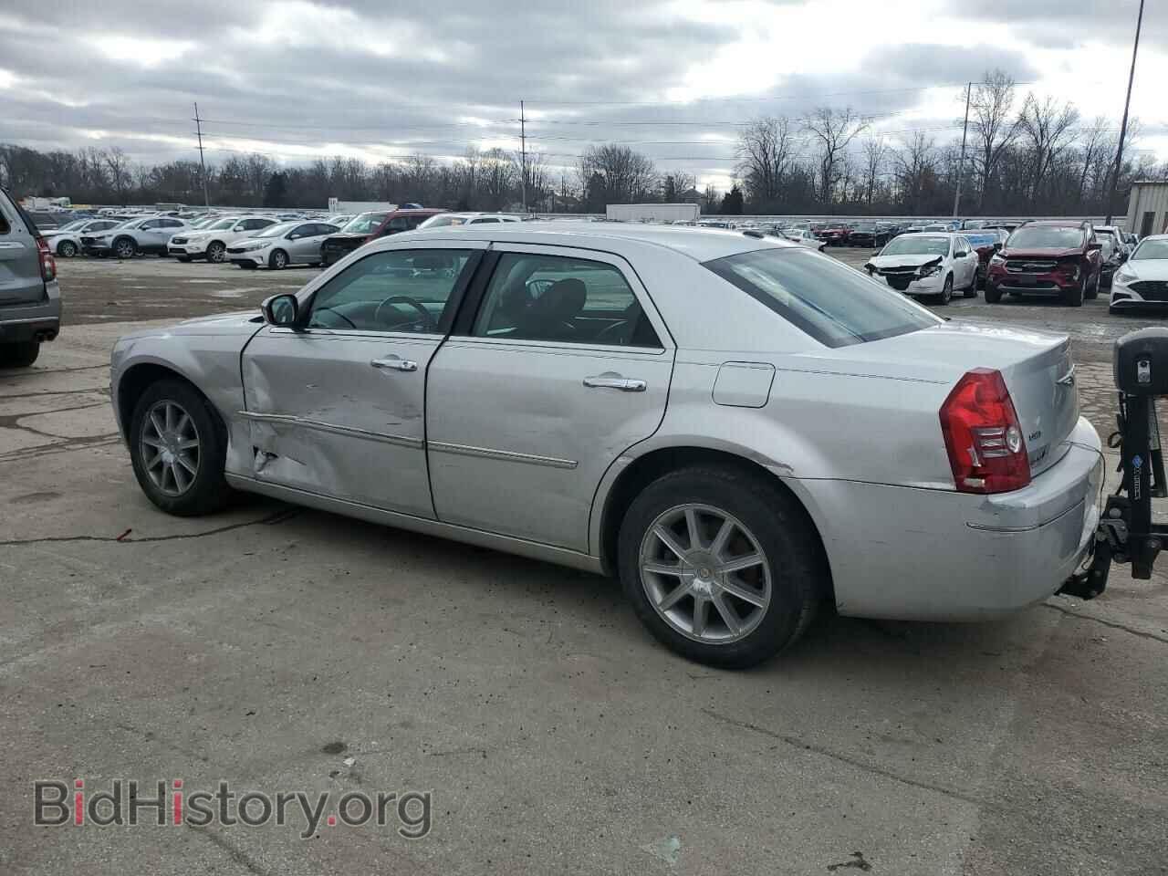 2010 CHRYSLER 300 - VIN: 2C3CK5CV6AH181764 - Фото 2