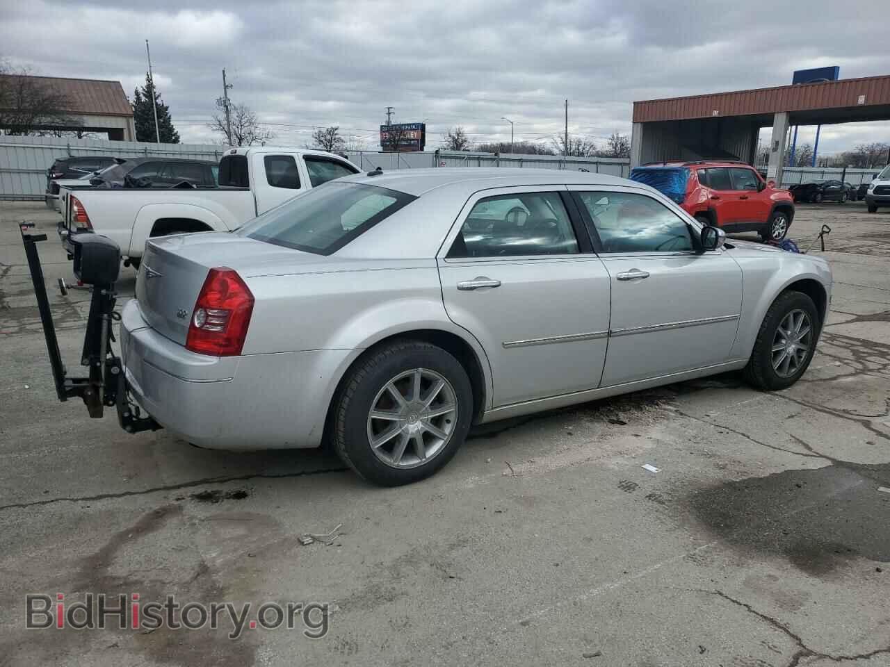 2010 CHRYSLER 300 - VIN: 2C3CK5CV6AH181764 - Фото 3