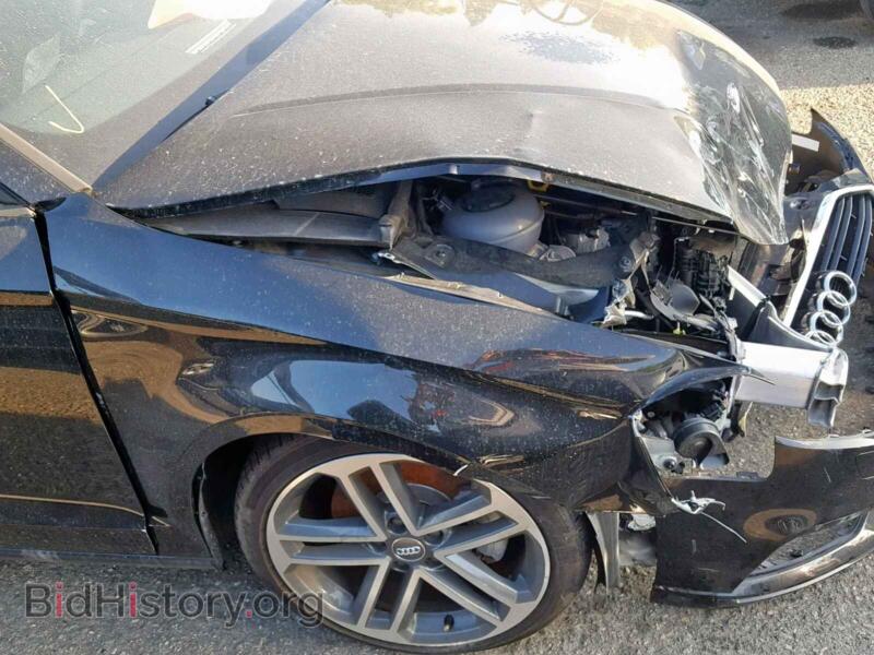 2018 Audi A3 (VIN WAUAUGFF2J1005755) — photo 9 of 10