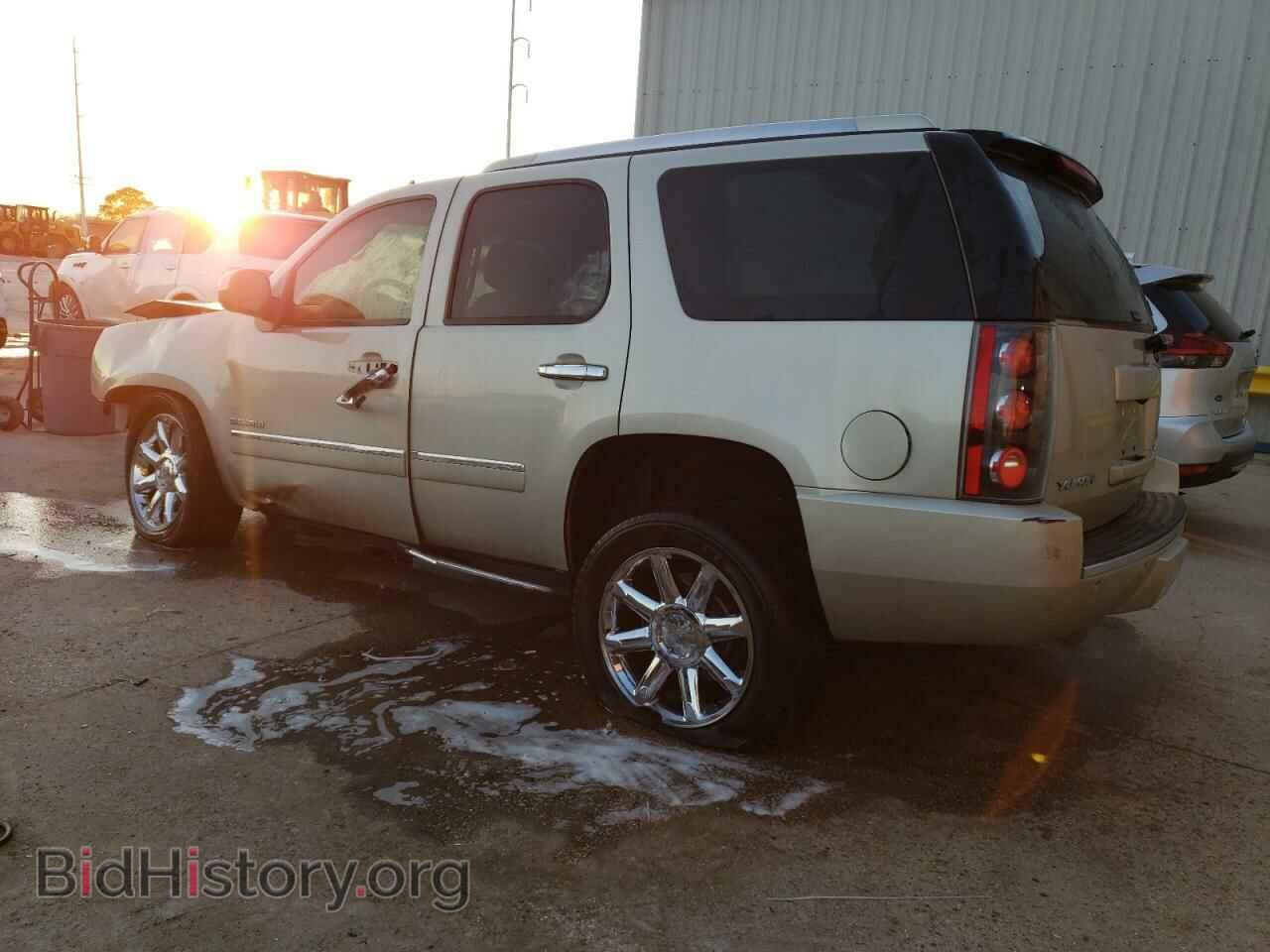 2013 GMC YUKON - VIN: 1GKS1EEF2DR264486 - Фото 2