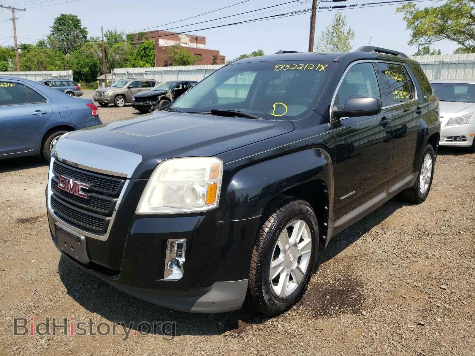 2010 GMC TERRAIN - VIN: 2CTFLEEW1A6230266 - Photo 2