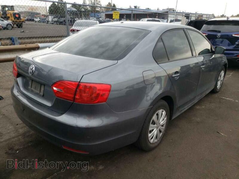 2013 Volkswagen JETTA (VIN 3VW2K7AJ7DM289025) — photo 4 of 10