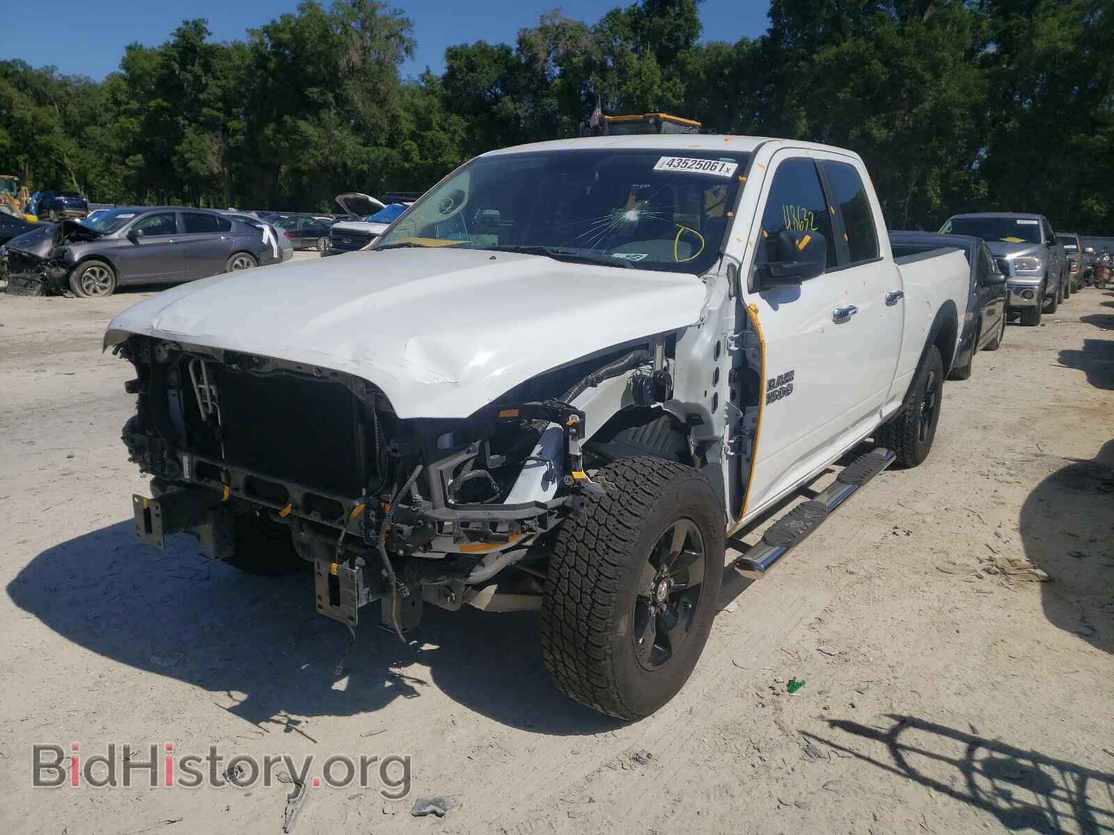 2017 RAM 1500 - VIN: 1C6RR6GG3HS786175 - Фото 2