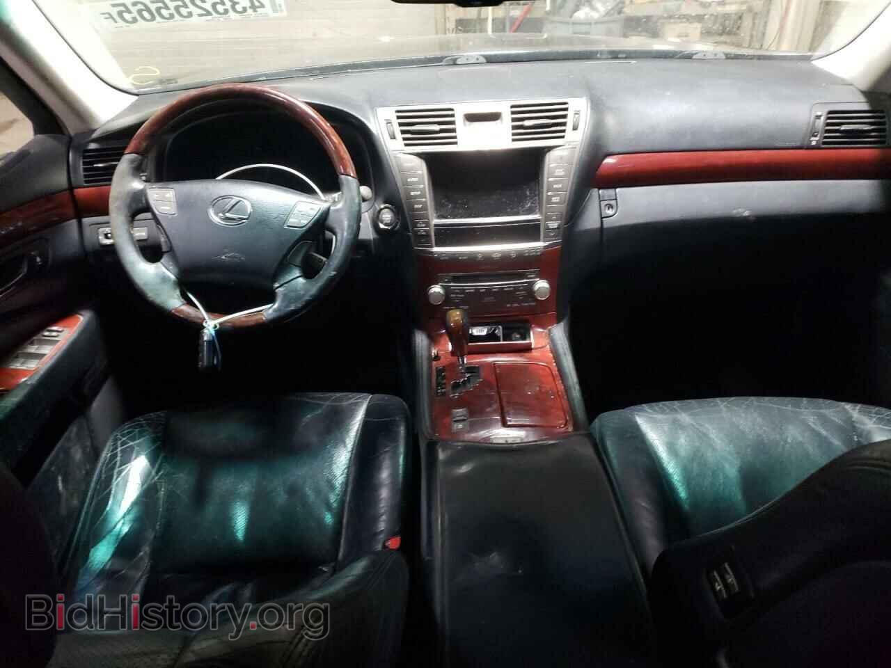 2011 LEXUS LS460 - VIN: JTHCL5EF7B5009748 - Photo 8