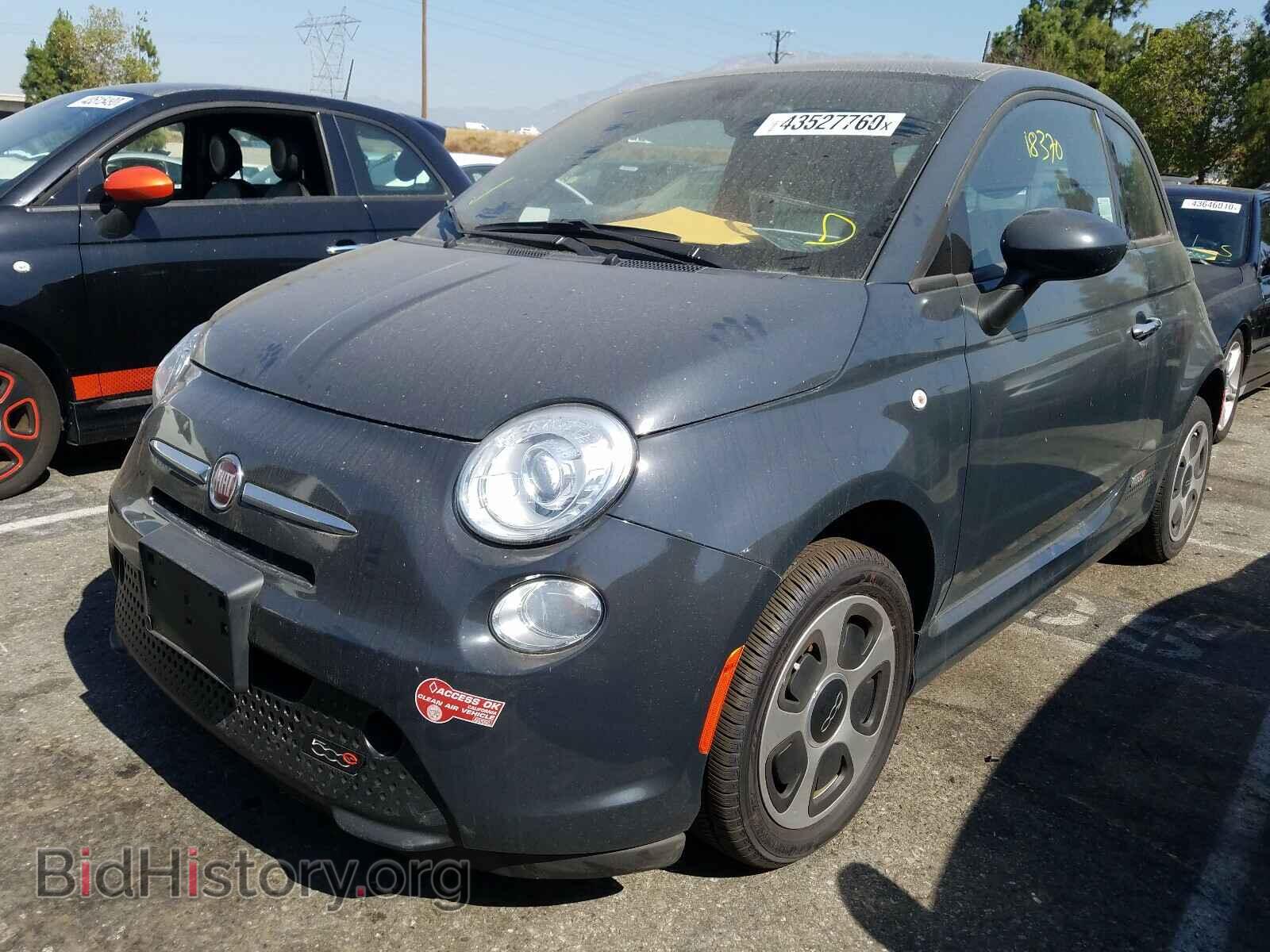 2017 FIAT 500 - VIN: 3C3CFFGE3HT697778 - Photo 2