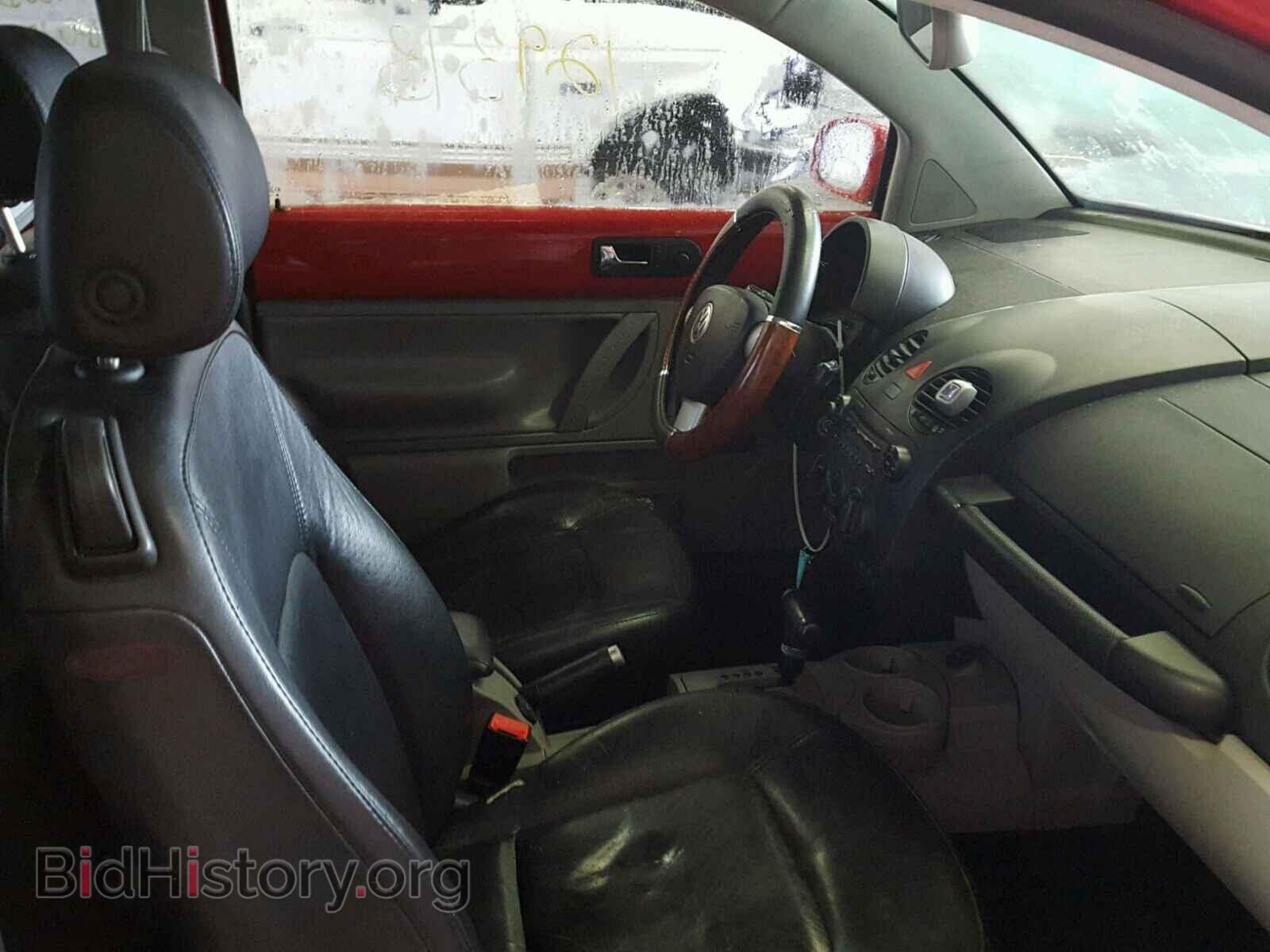 2005 VOLKSWAGEN BEETLE - VIN: 3VWCR31C15M405170 - Фото 5