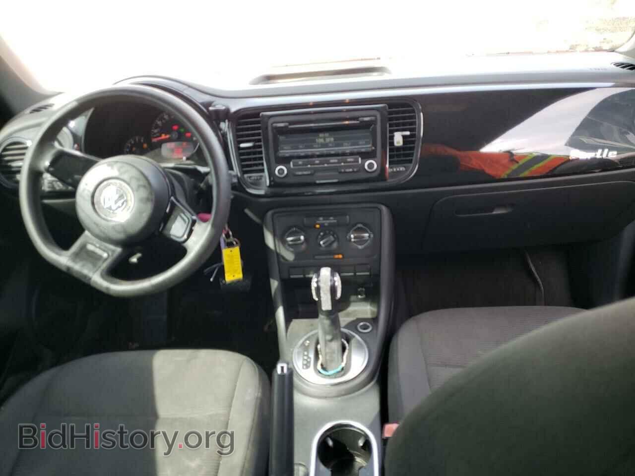 2012 VOLKSWAGEN BEETLE - VIN: 3VWFP7AT6CM623886 - Фото 8