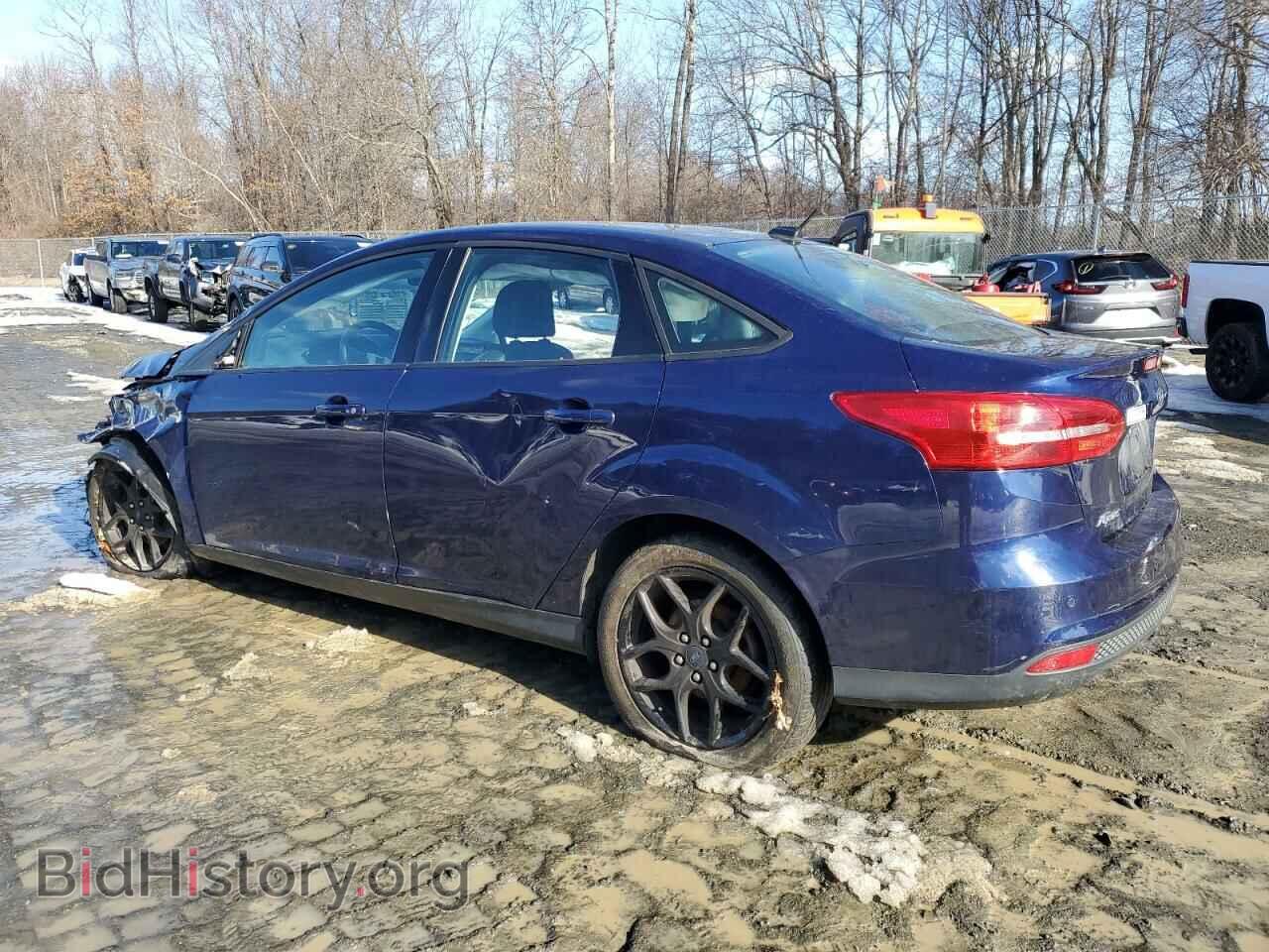 2016 FORD FOCUS - VIN: 1FADP3F25GL307640 - Фото 2