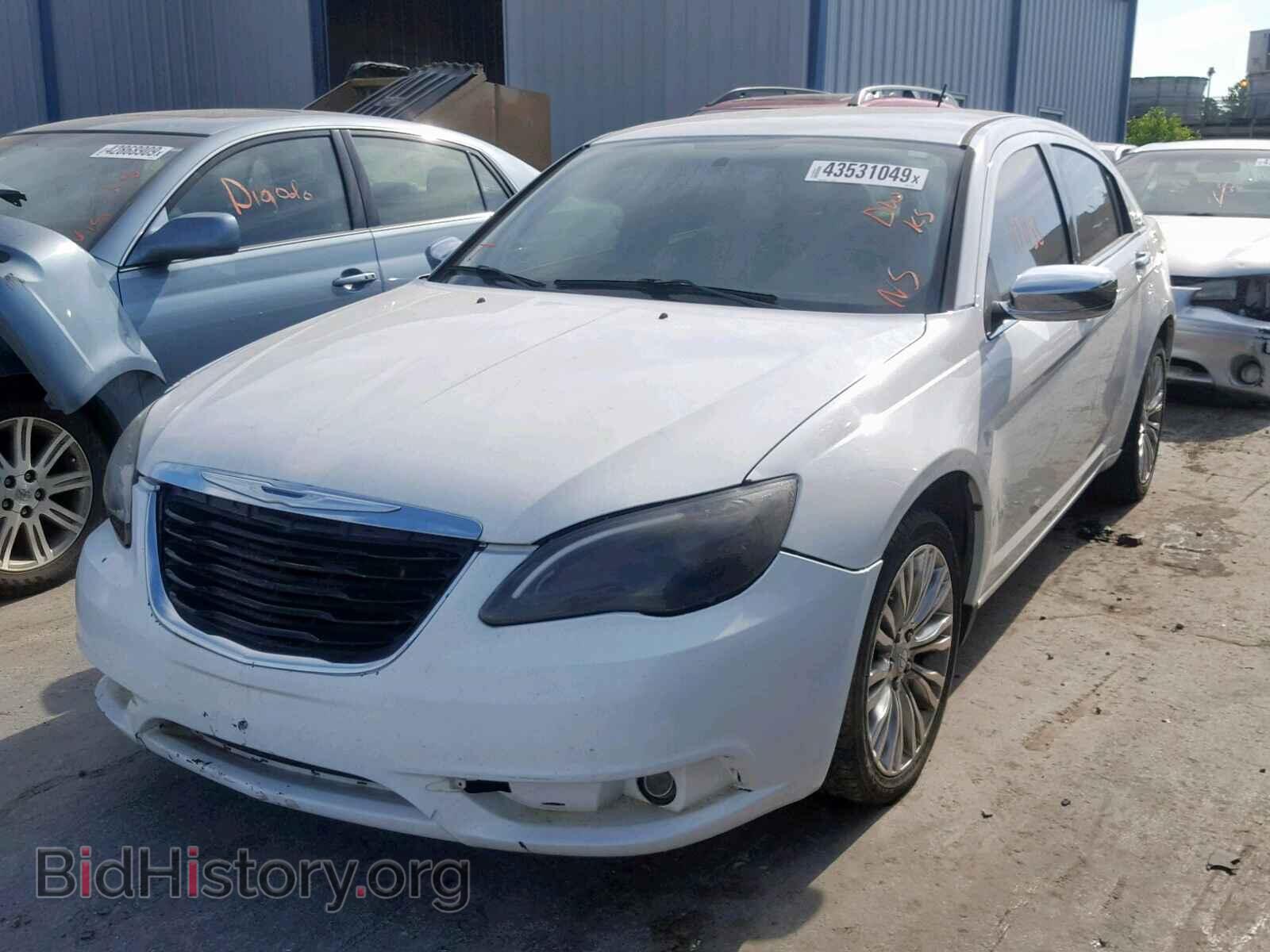 2012 CHRYSLER 200 - VIN: 1C3CCBCB0CN263243 - Фото 2