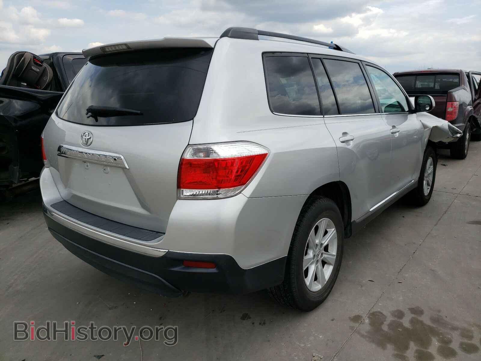 2013 TOYOTA HIGHLANDER - VIN: 5TDZK3EH8DS116731 - Фото 4