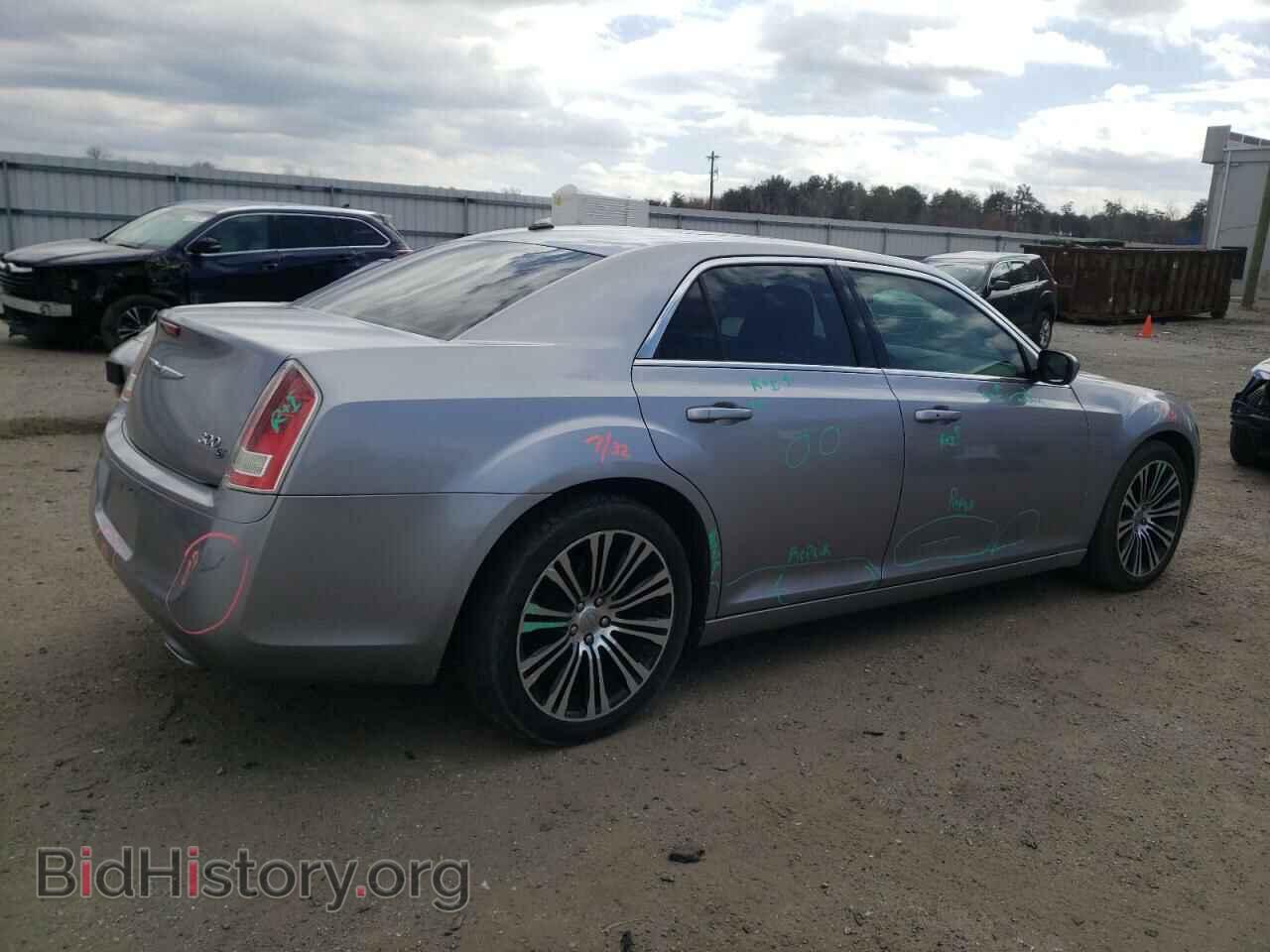 2013 CHRYSLER 300 - VIN: 2C3CCABG4DH573123 - Фото 3
