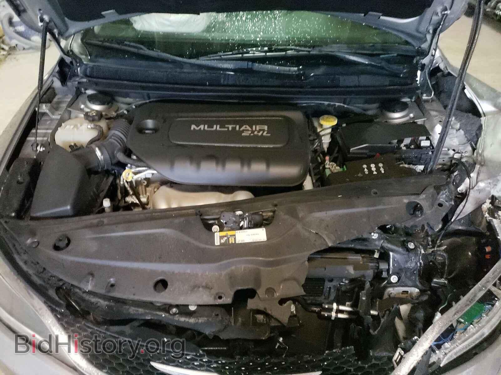 2016 CHRYSLER 200 - VIN: 1C3CCCAB3GN164902 - Фото 7