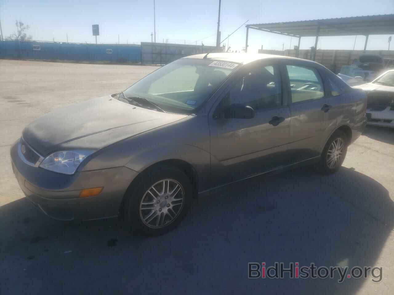 Photo 1FAHP34N77W156085 - FORD FOCUS 2007