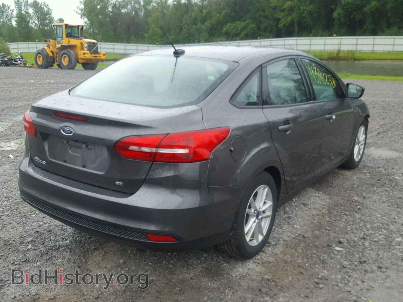 2016 FORD FOCUS - VIN: 1FADP3F27GL266847 - Photo 4