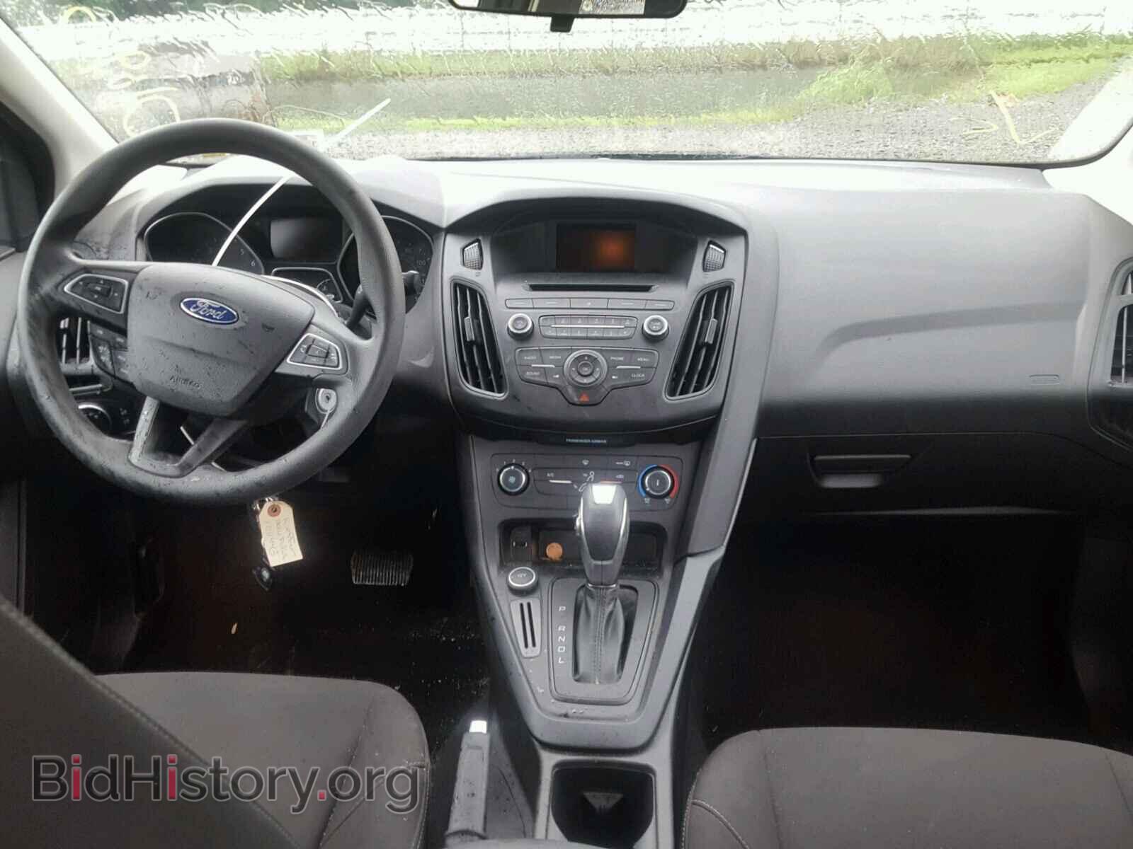 2016 FORD FOCUS - VIN: 1FADP3F27GL266847 - Photo 9