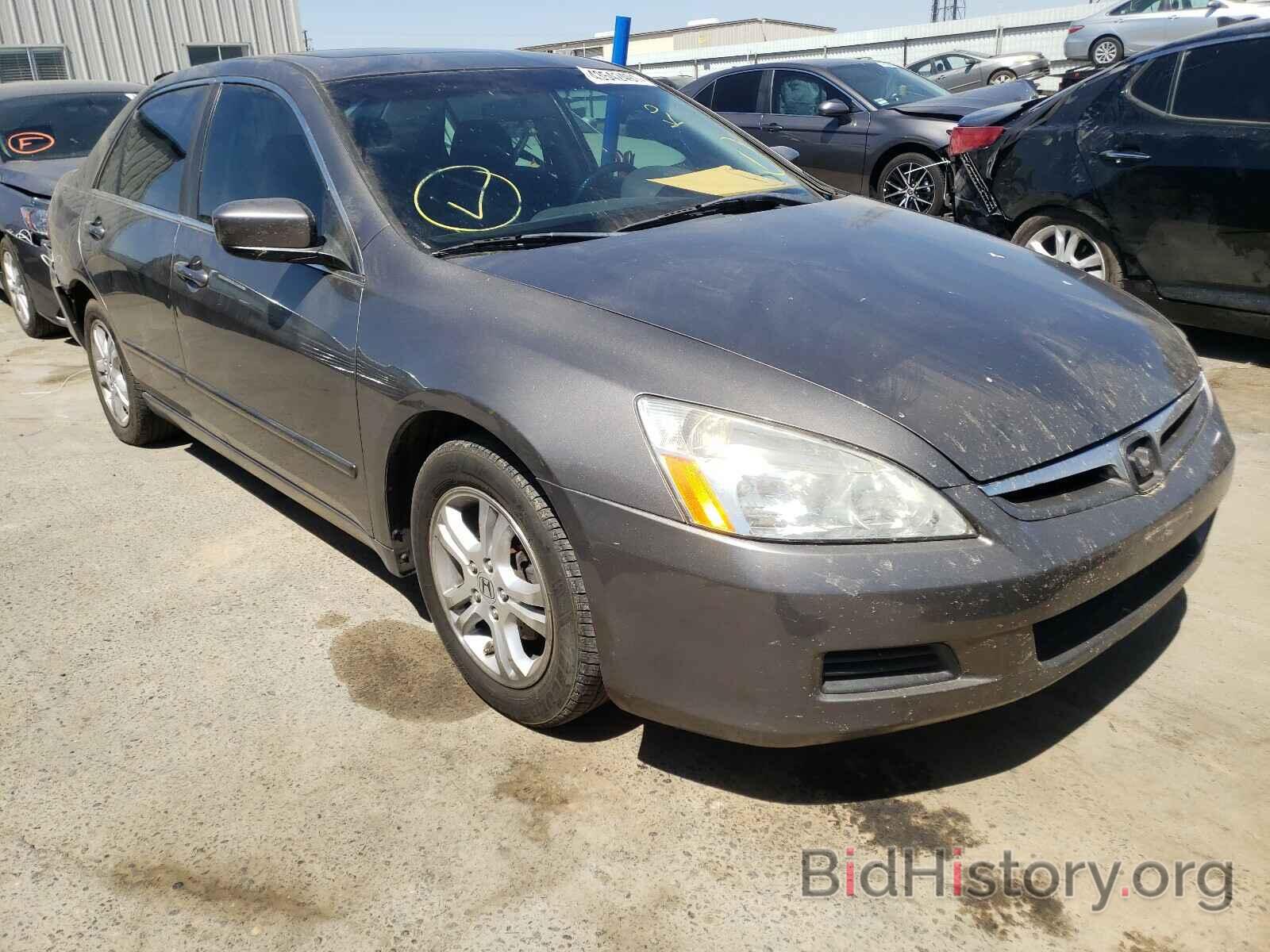 Photo 1HGCM56706A028999 - HONDA ACCORD 2006