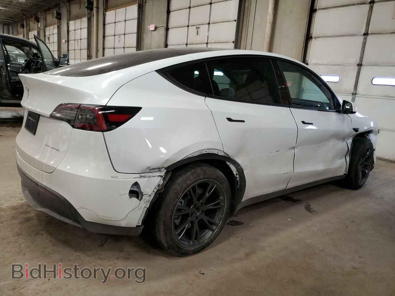 2024 TESLA MODEL Y - VIN: 7SAYGDEE5RF191281 - Photo 3