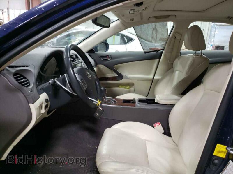 2011 Lexus IS (VIN JTHCF5C28B5049974) — photo 7 of 12