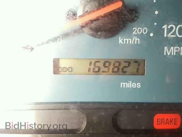 2002 MITSUBISHI GALANT - VIN: 4A3AA46G32E096061 - Фото 8
