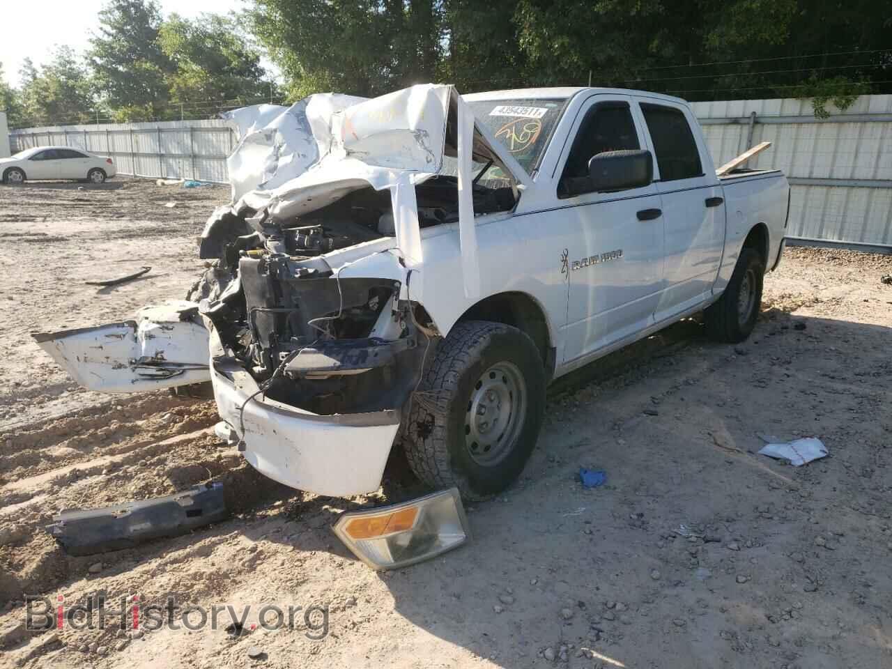 2011 DODGE RAM 1500 - VIN: 1D7RV1CP0BS622134 - Фото 2