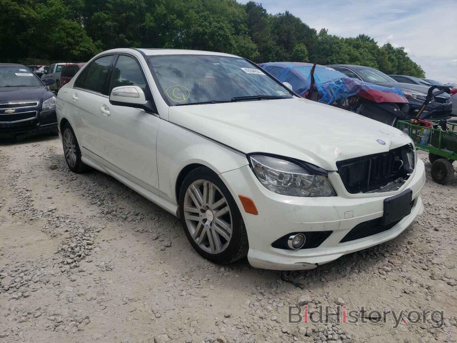 Photo WDDGF81X69R058040 - MERCEDES-BENZ C CLASS 2009