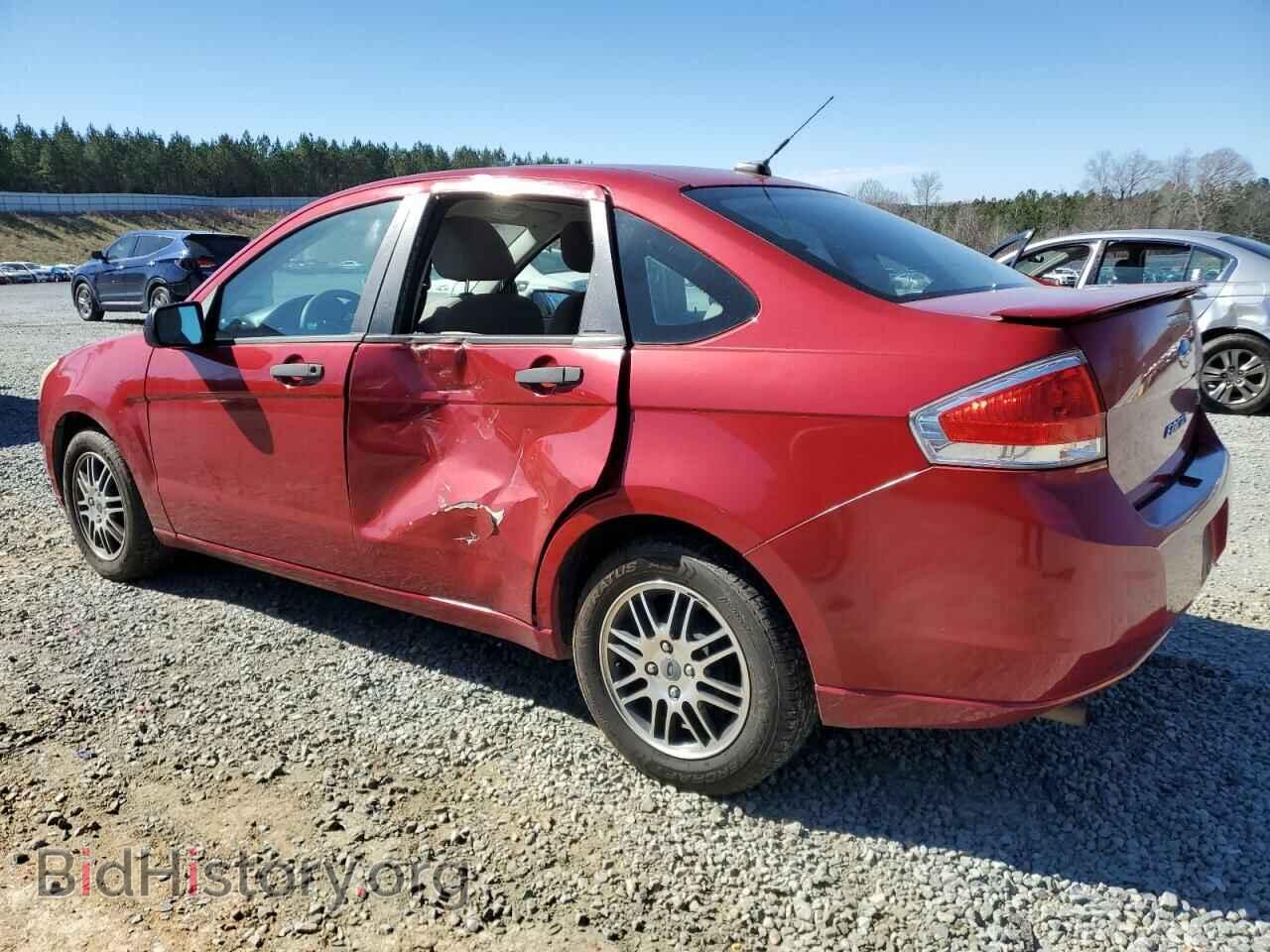 2011 FORD FOCUS - VIN: 1FAHP3FN0BW132524 - Фото 2