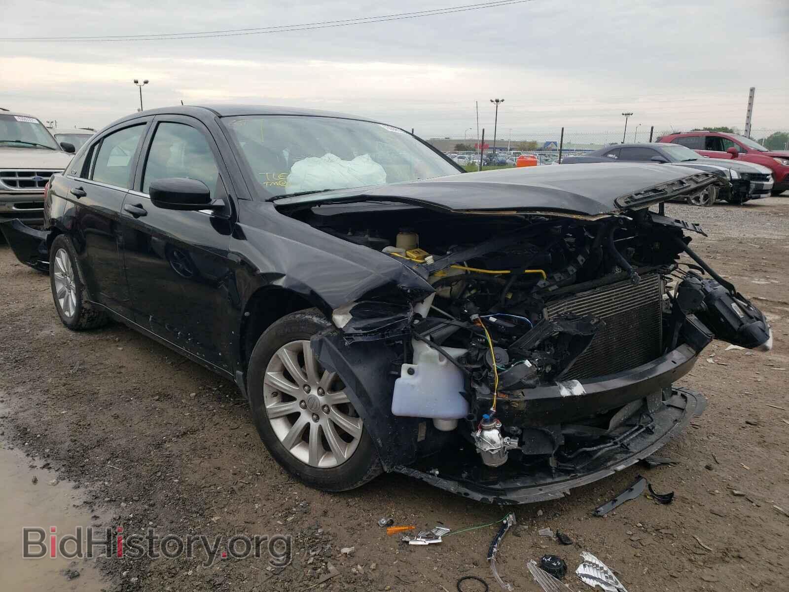 Photo 1C3BC1FB0BN568371 - CHRYSLER 200 2011