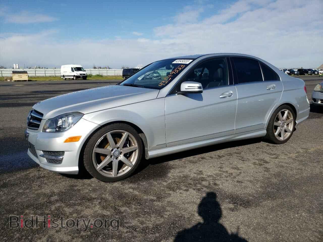Photo WDDGF4HB7EA954102 - MERCEDES-BENZ C-CLASS 2014