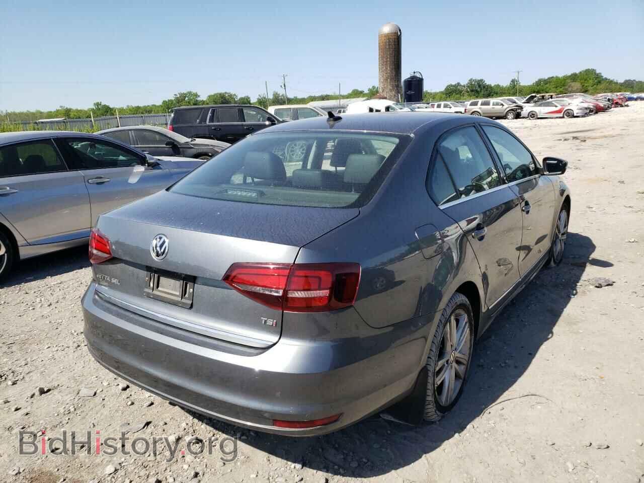 2017 VOLKSWAGEN JETTA - VIN: 3VWL17AJ8HM297843 - Photo 4